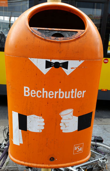 Abfalleimer 'Becherbutler'