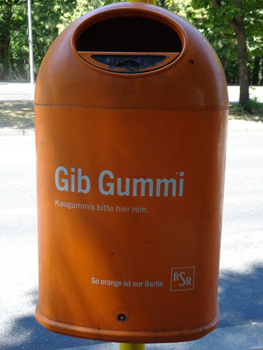 Abfalleimer 'Gib Gummi'