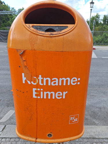 Abfalleimer 'Kotname: Eimer'